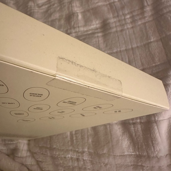 BRAND NEW- NEVER OPENED Kylie Cosmetics Kris Collection Pressed Powder Palette - Picture 11 of 13